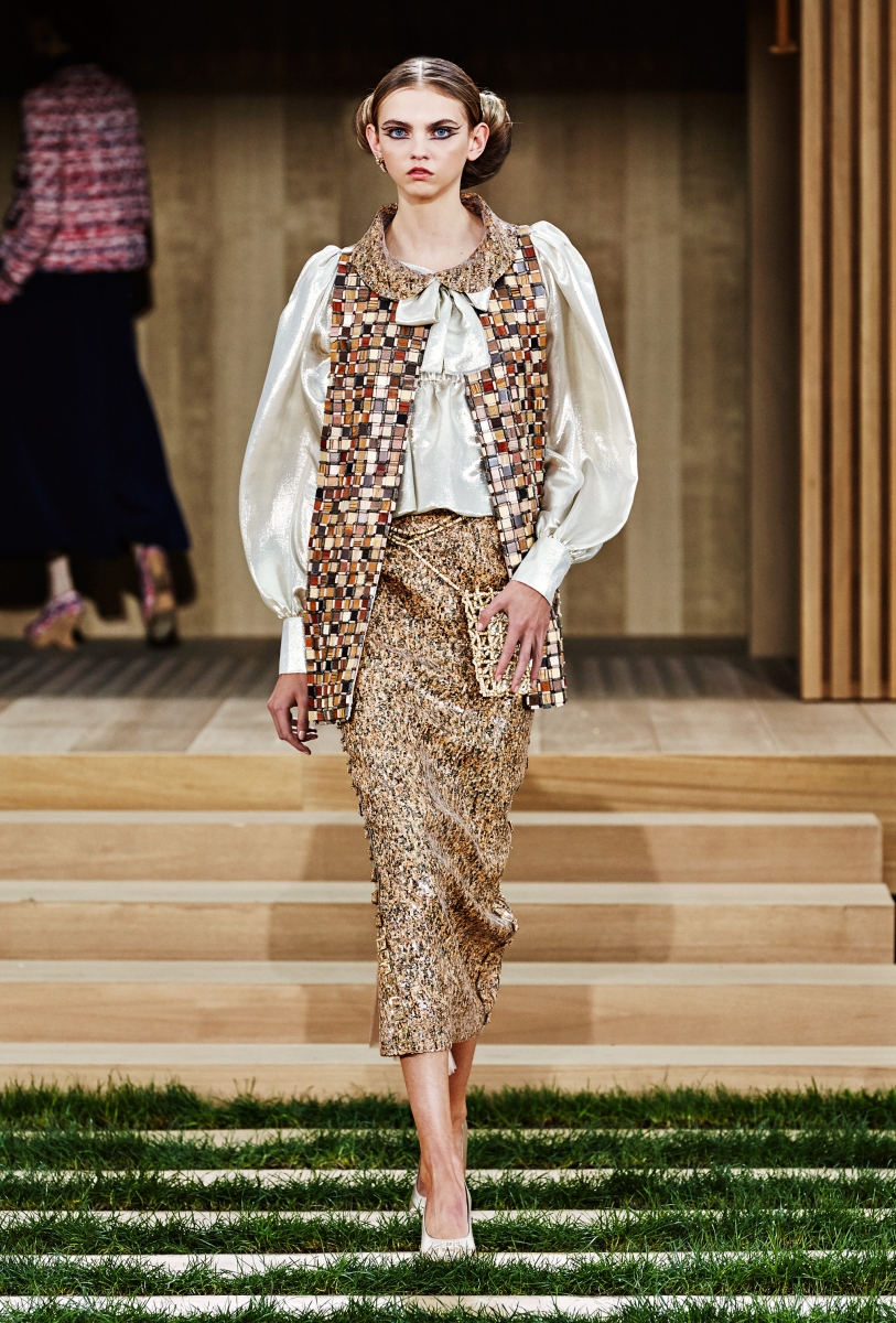 Slideshow: Chanel SS16 Haute Couture